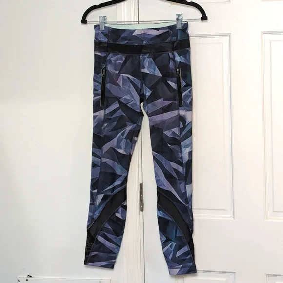 EUC Lululemon Inspire Tight II (Mesh) Pretty Prism Multi / Black Blue Purple | 4 - Picture 2 of 11